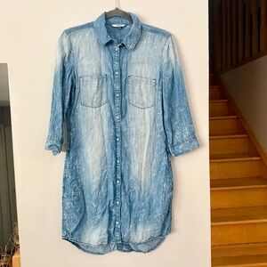 EUC ONLY Light Wash Denim Shirt Dress | Distressed Acid Wash | Small